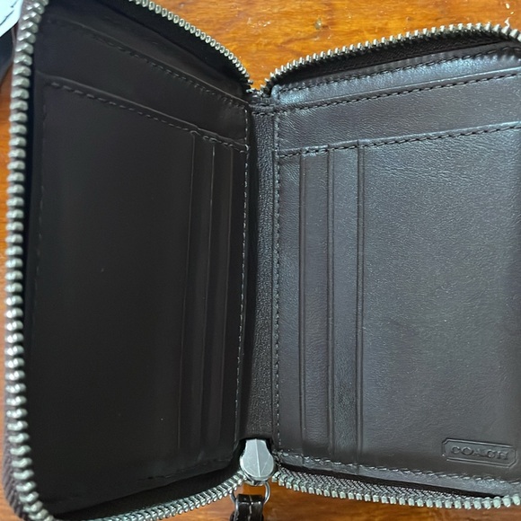 Coach wallet - Picture 3 of 3